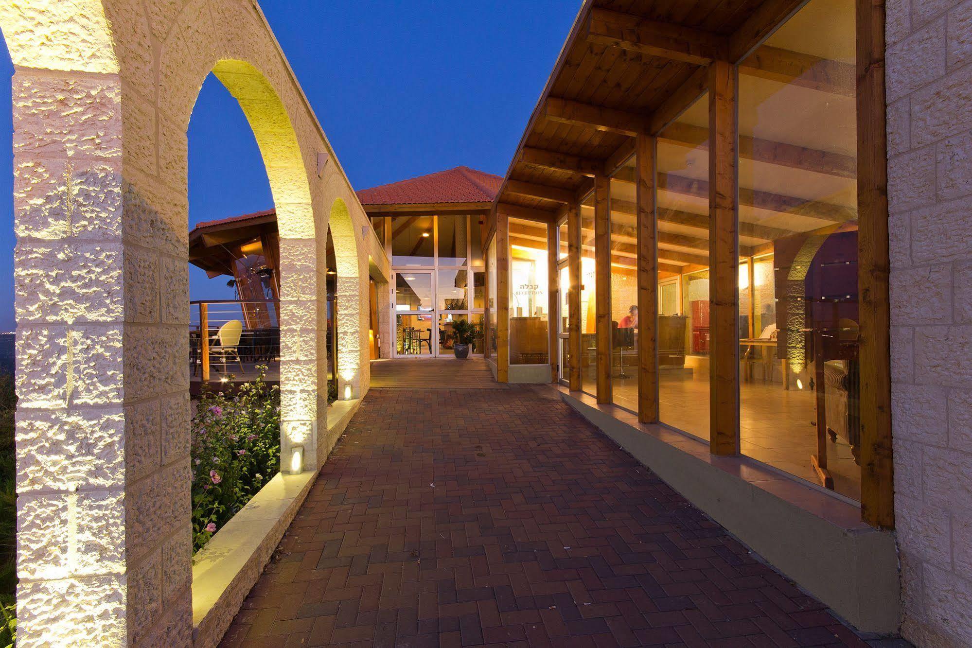 Shoresh Green Hills Family Suites Hotel Exterior photo
